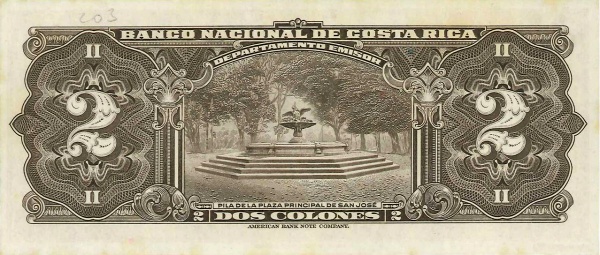 Fountain on Plaza  Principal, San José