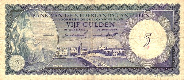  Woman, Willemstad, Curaçao