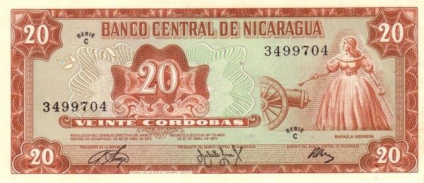  Rafaela Herrera igniting cannon