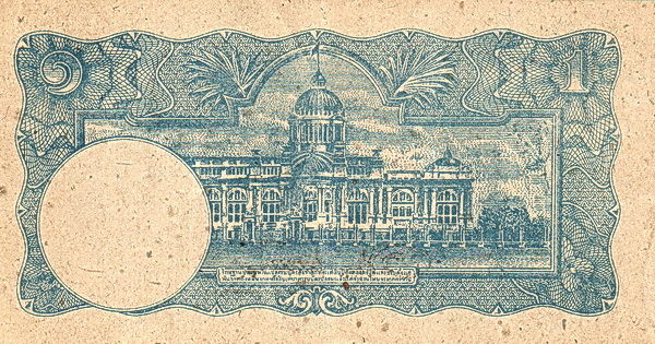  Royal Throne hall
