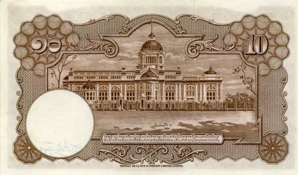  Royal Throne hall