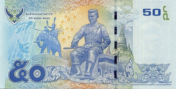 King Naresuan the Great  pouring water on the ground (symbolizing the declaration of independence) Statue of Naresuan the Great on elephant (1593) Phra Chedi Chai Mongkol temple (Phara Nakhon Si Ayutthaya Province)
